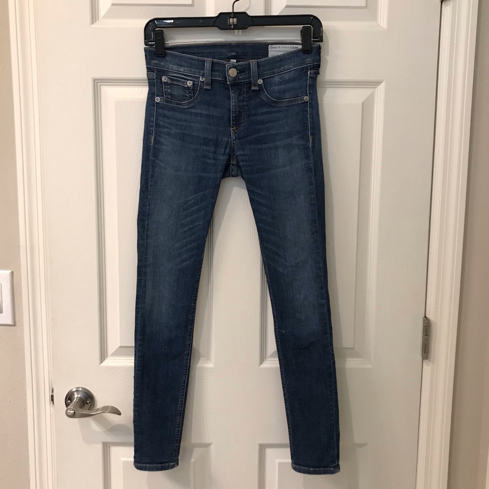 Rag and Bone Capri Ankle Jean in Rae Size 26
